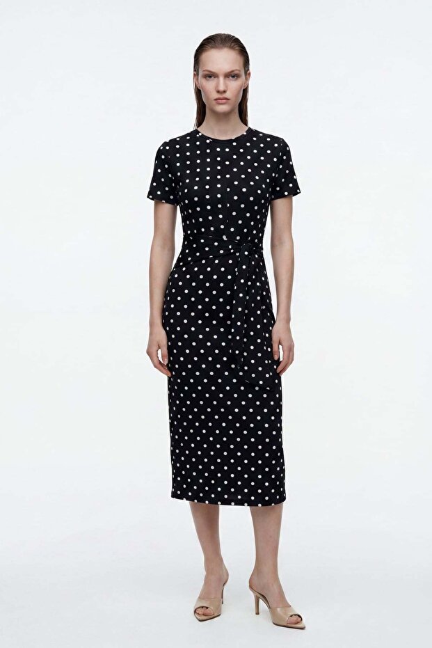 Women's polka dot waist belted short sleeve dress