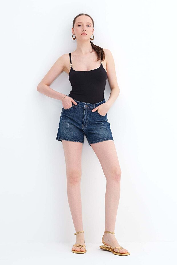 Buttoned Denim Shorts Ş1079
