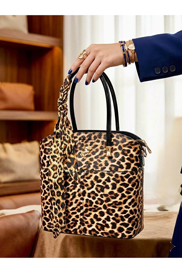 Women's Scarf Bag with Hand Shoulder Strap, 3 Compartments, Soft Leather