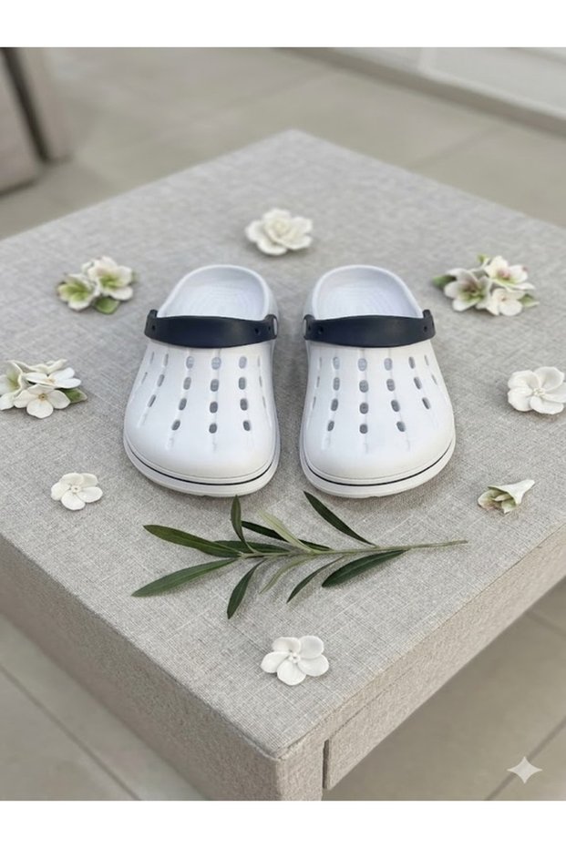 White Navy Blue Medical Nurse Doctor Slippers Comfortable Sole Work and Hospital Sabo Slippers