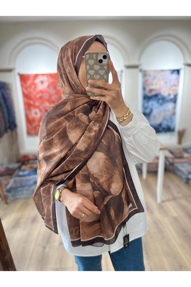 Serenza Pattern Soft Shawl - Brown - 2