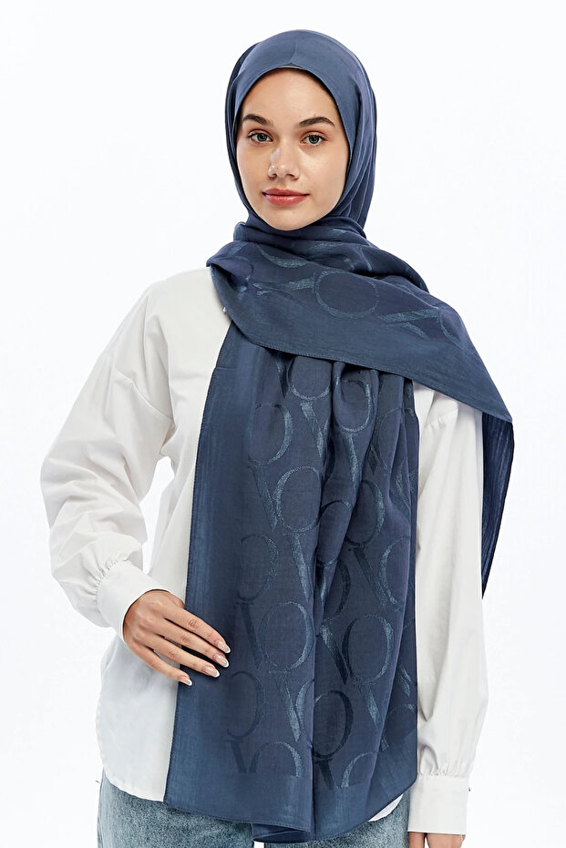 شال بنمط مزخرف من سلسلة علاية