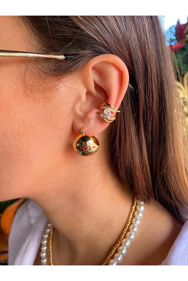 Top Detailed Gold Steel Elva Earrings