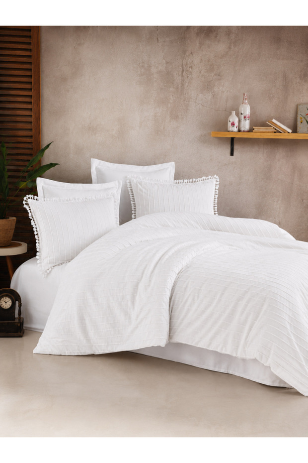 Boutique Duvet Cover Set Double Estina V6 White