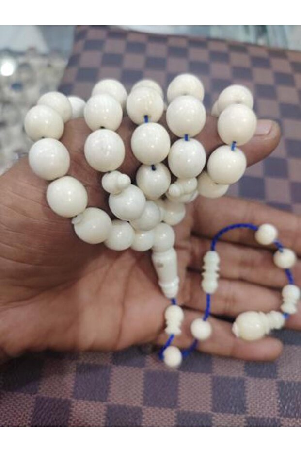 مسبحة من عظام الجمل