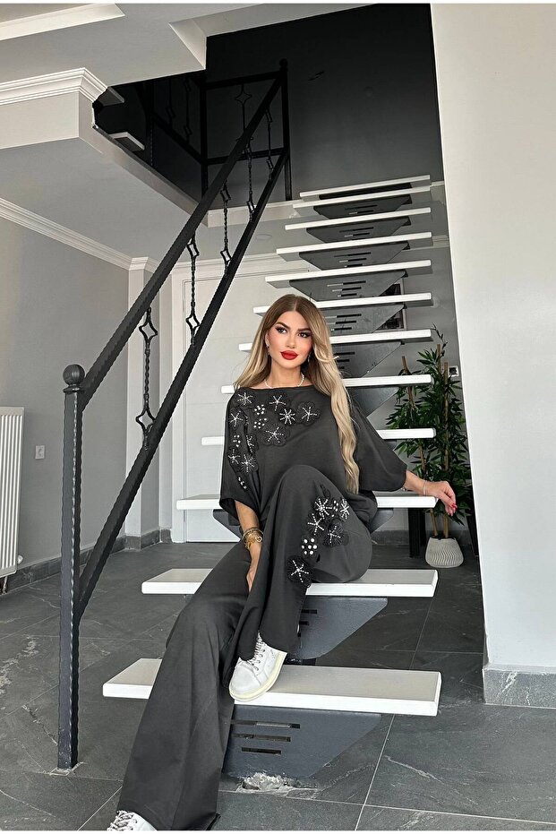 Floral Suit with Slit Sleeves