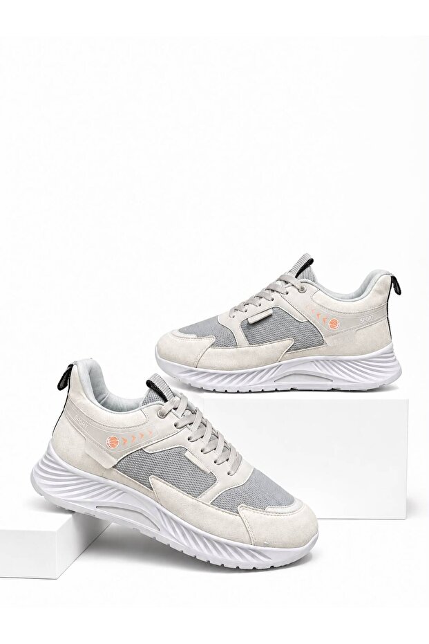 SNE Sneaker