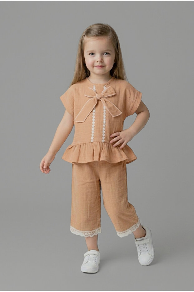 Girl's Ruffled Muslin Set | Bow-Tie Blouse Capri Pants | Lace Detailed 2-Piece Summer Set | 2-6 Years Old