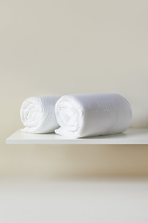 2 Pieces 100% Cotton Fabric Goose down Comfortable Satin Piping Microgel Single Person Quilt 155X215
