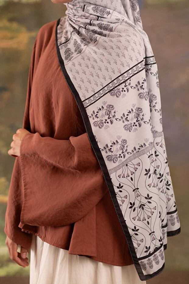 Floral Harmony Patterned Soft Shawl Black - 3