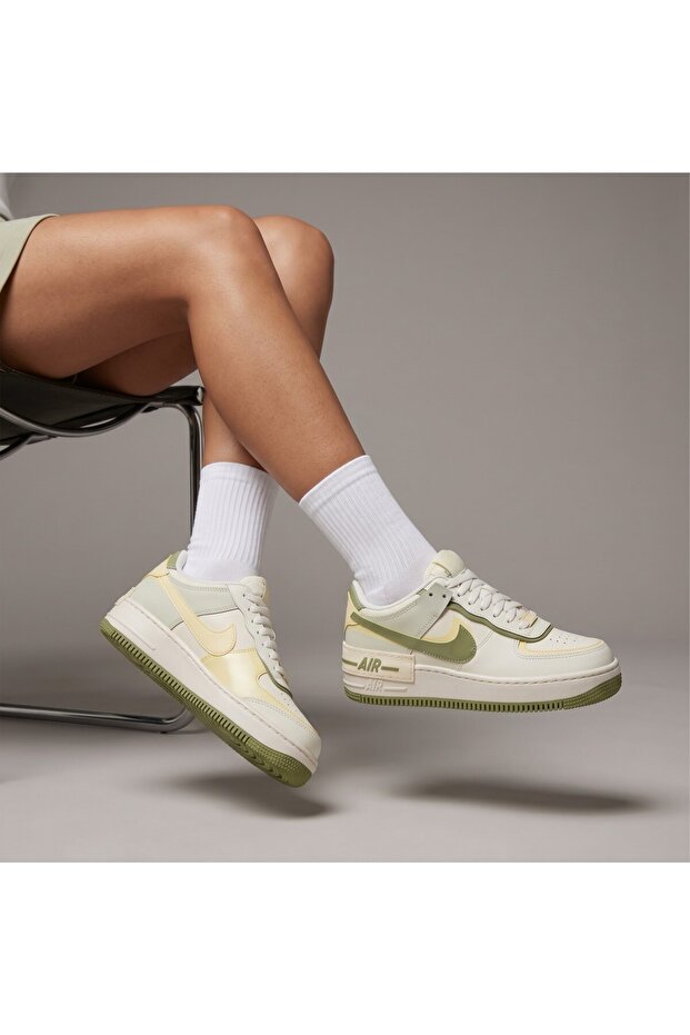 حذاء رياضي Air Force 1 Shadow White (مقاس ضيق)