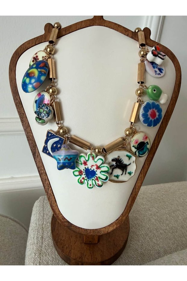 Zr Model Resin Charmlı Necklace