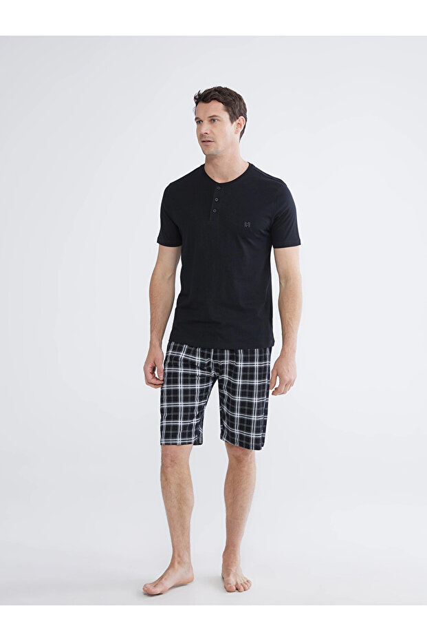 Black Standard Mold Men's Shorts Pajama Set