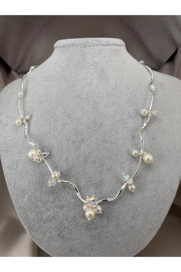 Women's Silver Color Pearl and Crystal Stone Detailed Twig Design Necklace Elegant Stylish Neck Chain
