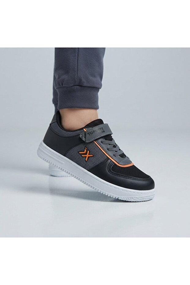 Comfortable, Lightweight Boys' Sneaker Sports School Shoes