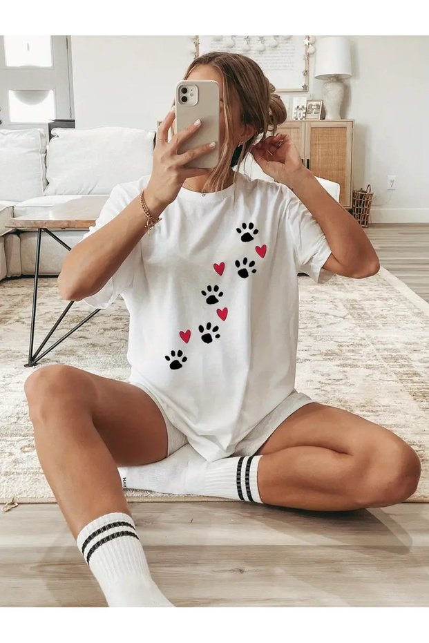 Women's White Paw Heart Printed Oversize T-Shirt