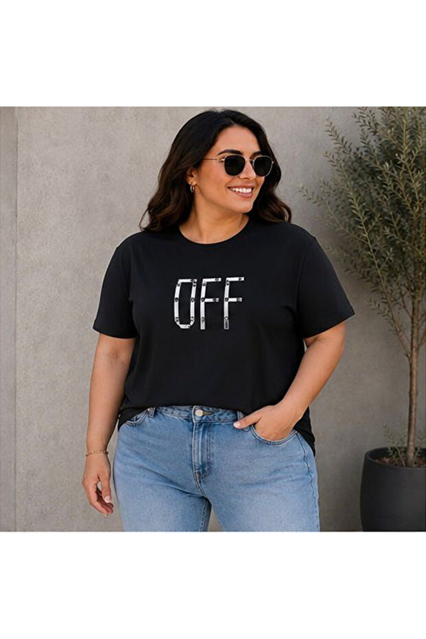 تي شيرت نسائي كبير الحجم بطباعة رقمية من Basic OFF