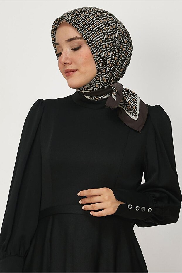 وشاح منقوش 8655