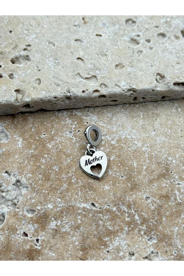 PNDR Charm // CHARM-825