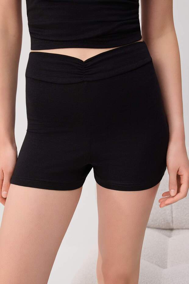 Siyah Büzgü Detaylı Halter Yaka Viskon Süprem Örme Pijama Takımı THMSS26PT00250 - 3