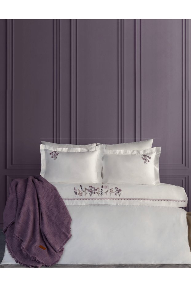 Veria Embroidered Handmade Cotton Satin Duvet Cover Set & Pique Set - Plum