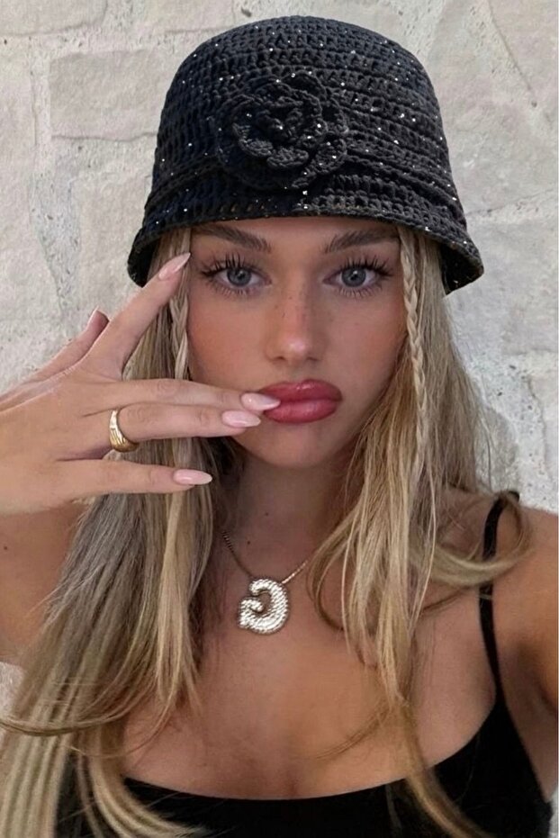 باندانا شبكية فاخرة محبوكة يدويًا