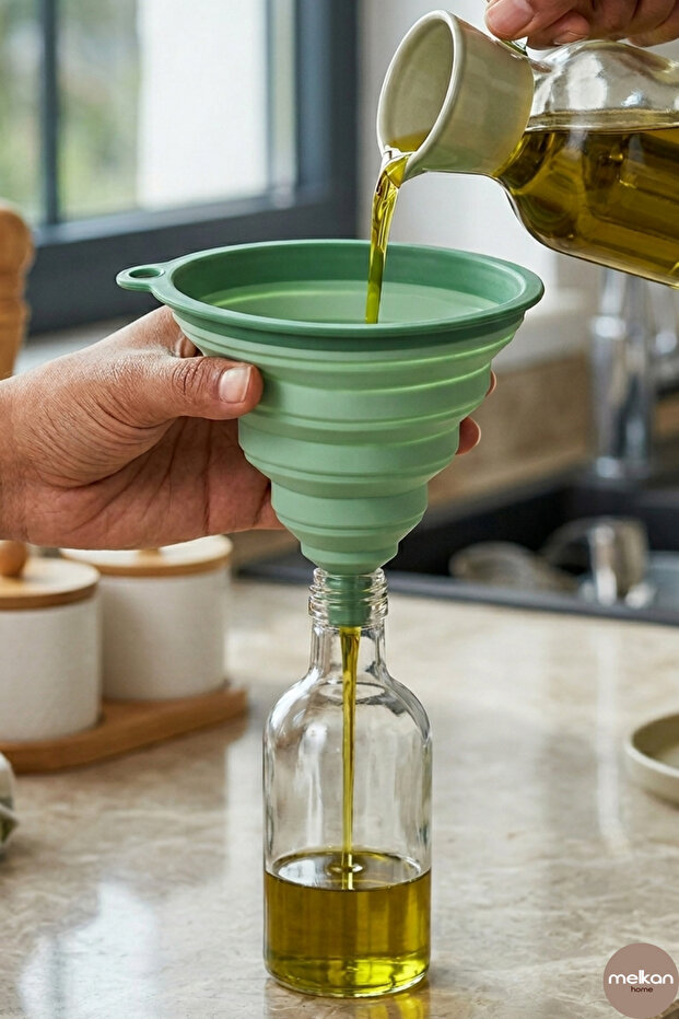 Foldable Funnel Accordion Funnel, Space-Free Silicone, Easy Operation Silicone Funnel