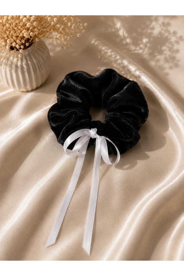 Black Velvet White Ribbon Buckle (COQUETTE)