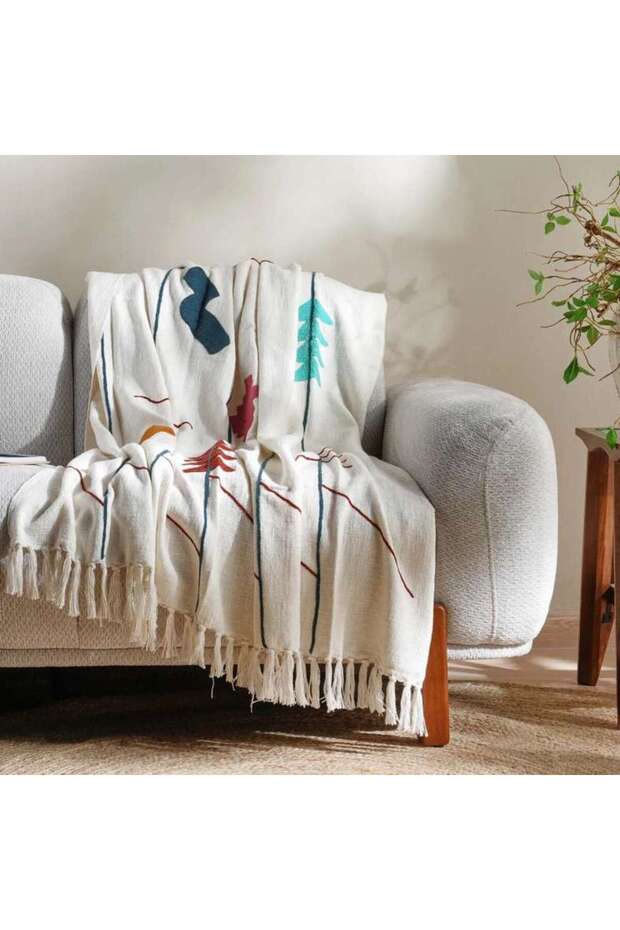 Geo Embroidered Throw With Fringes-130x170- Ivory