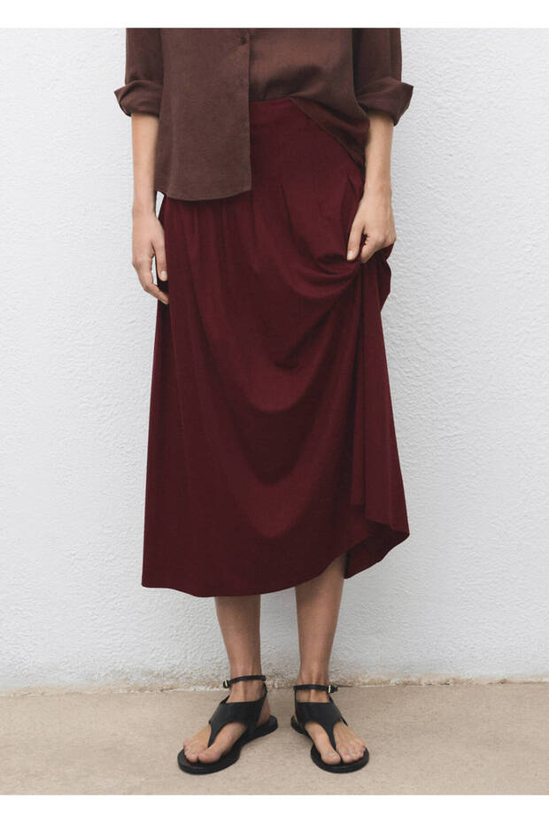 Large pleated midi skirt