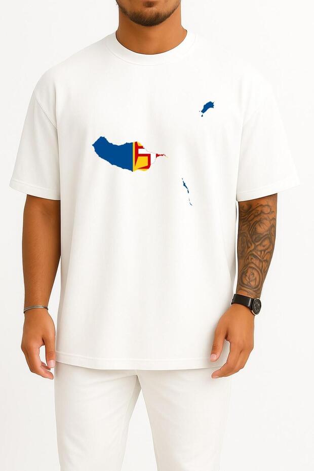 Oversize Madeira Island Madeira Flag Portugal Chest Printed Unisex T-Shirt