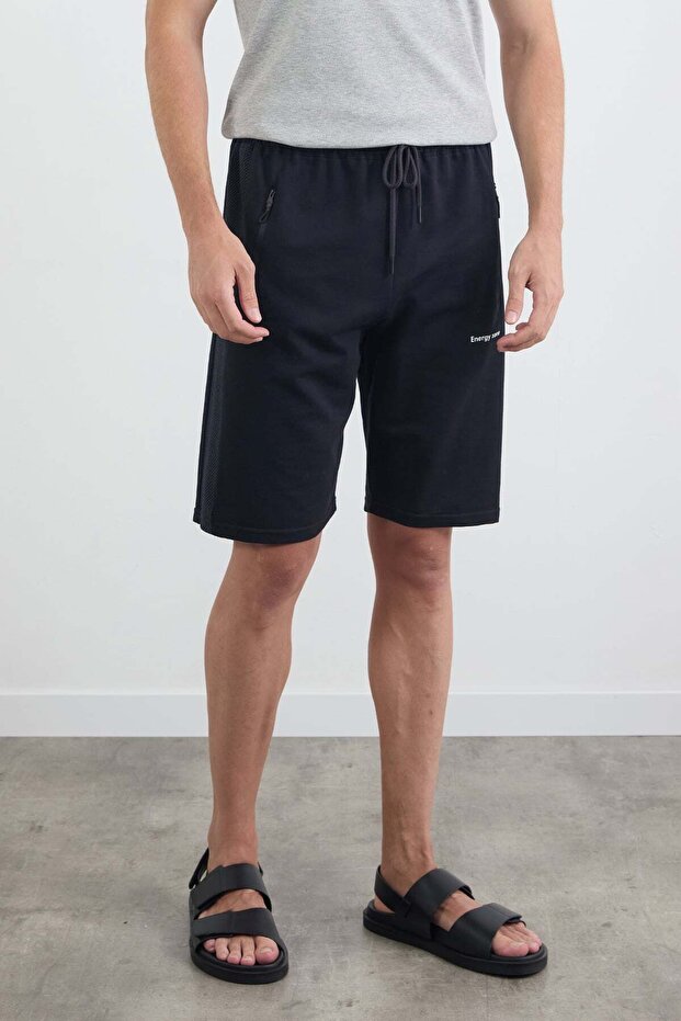 Elastic Waist Pocket Zippered Shorts