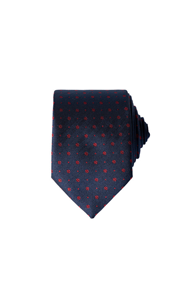 Patterned tie