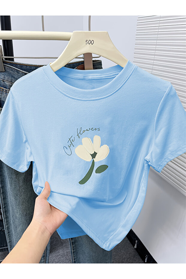 Unisex Cute Flowers Printed Design Tshirt