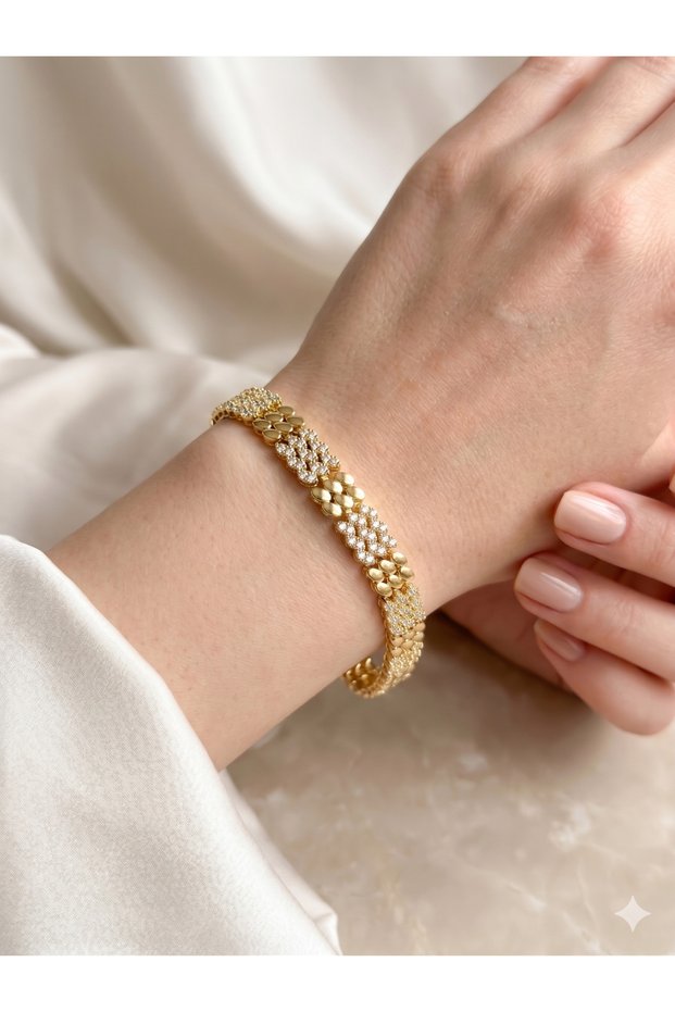 Luxe Gold Collection Premium Steel Bracelet for Women, Gold Color, Dense Stone, Special Design, Luxury Model, Does Not Tarnish, Water Resistant