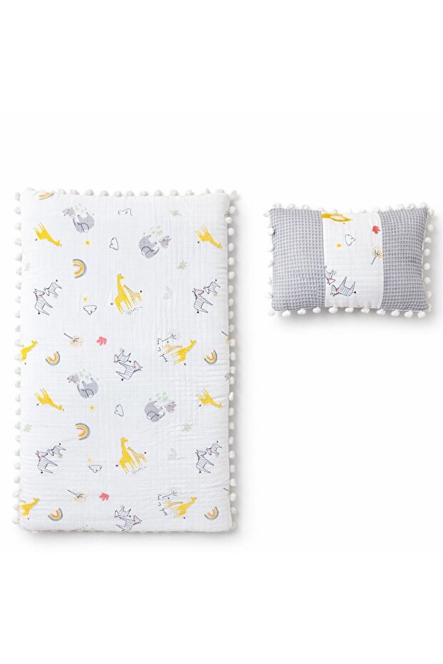 Baby Boy Giraffe Print Padded Bottom Opening 0-1 Year Old Mixed Color