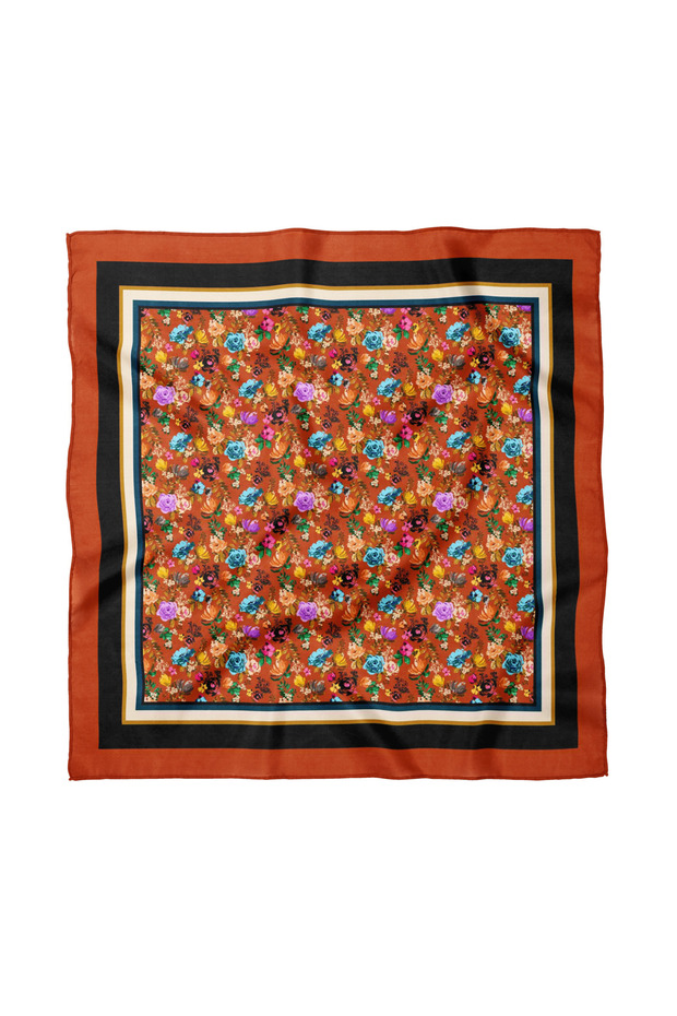 وشاح / باندانا منقوشة بالزهور مقاس 50×50 سم