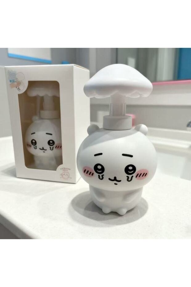 500ml A Chiikawa Refillable Bottles Cute Hand Sanitizer Shower Gel Dispenser Empty Containers Portab