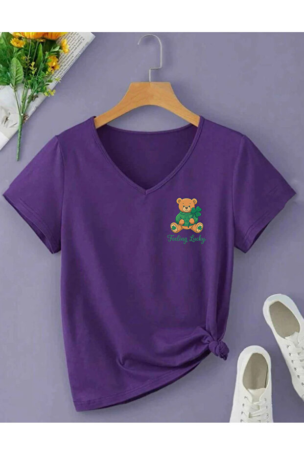 Lucky Teddy Printed V-Neck Regular Short Sleeve Women's Tshirt