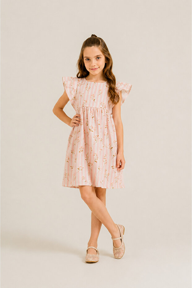 Girl's Dress Age Range: 4 Years - 8 Years