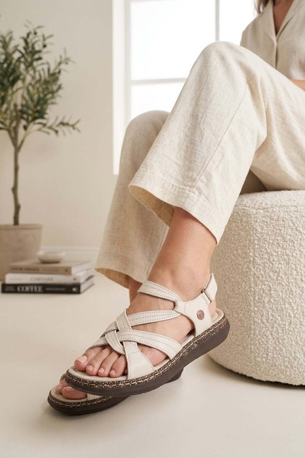 D26Ys-2740 Women's Genuine Leather Flat Sandals Cream