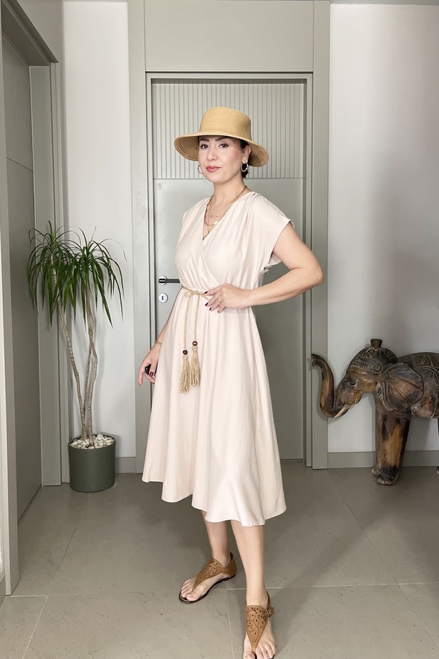 Beli Belt Detailed Soft Textured Flowing Dress