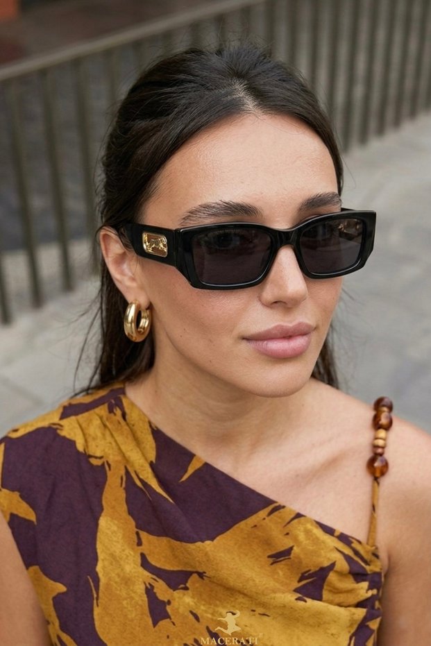 Sezzy Vintage Black Ultra Light Uv400 Filtered Women's Sunglasses