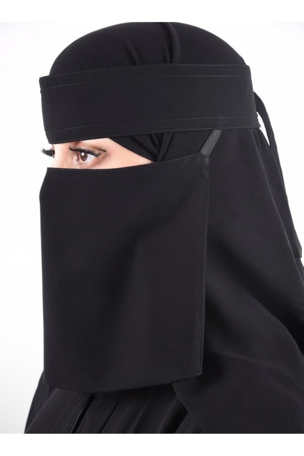 نقاب ربع خط مائل