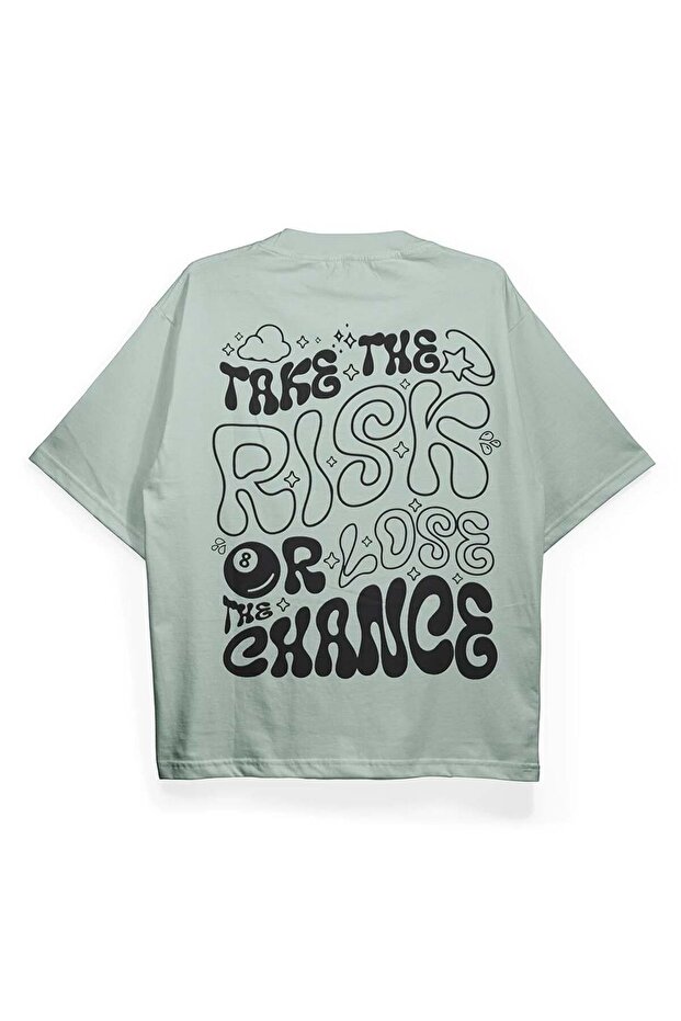 تي شيرت T2030 Take Risk مطبوع بمقاس كبير