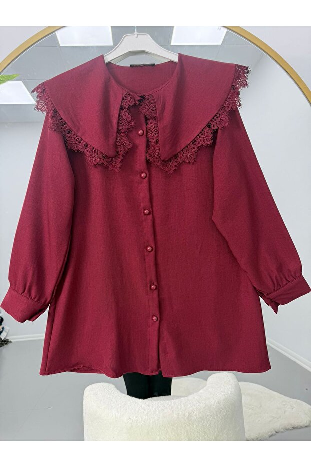 Tunic with Lace Collar