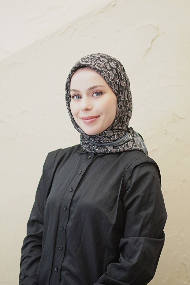 وشاح من القطن العضوي بنمط البلاط