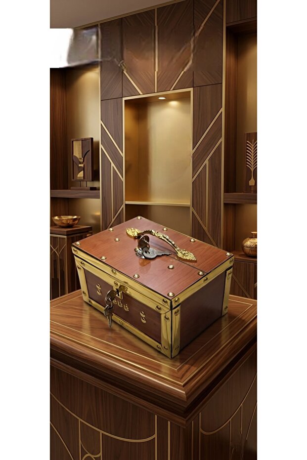 Luxury Wooden Stash Box – Elegant Design with Lock and Key