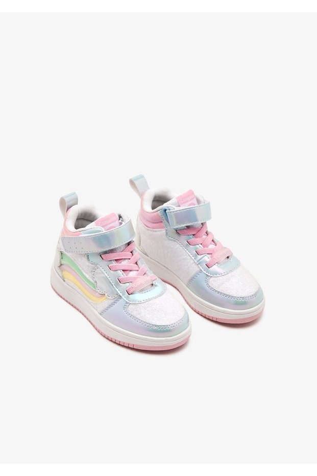 224037 Sneakers