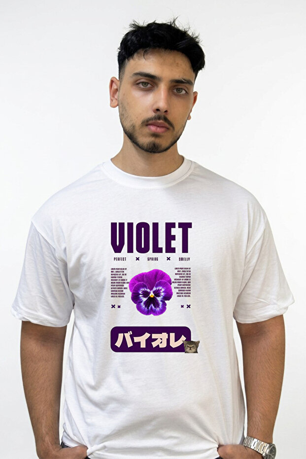 تي شيرت أبيض كبير الحجم مطبوع بتصميم Violet Pansy